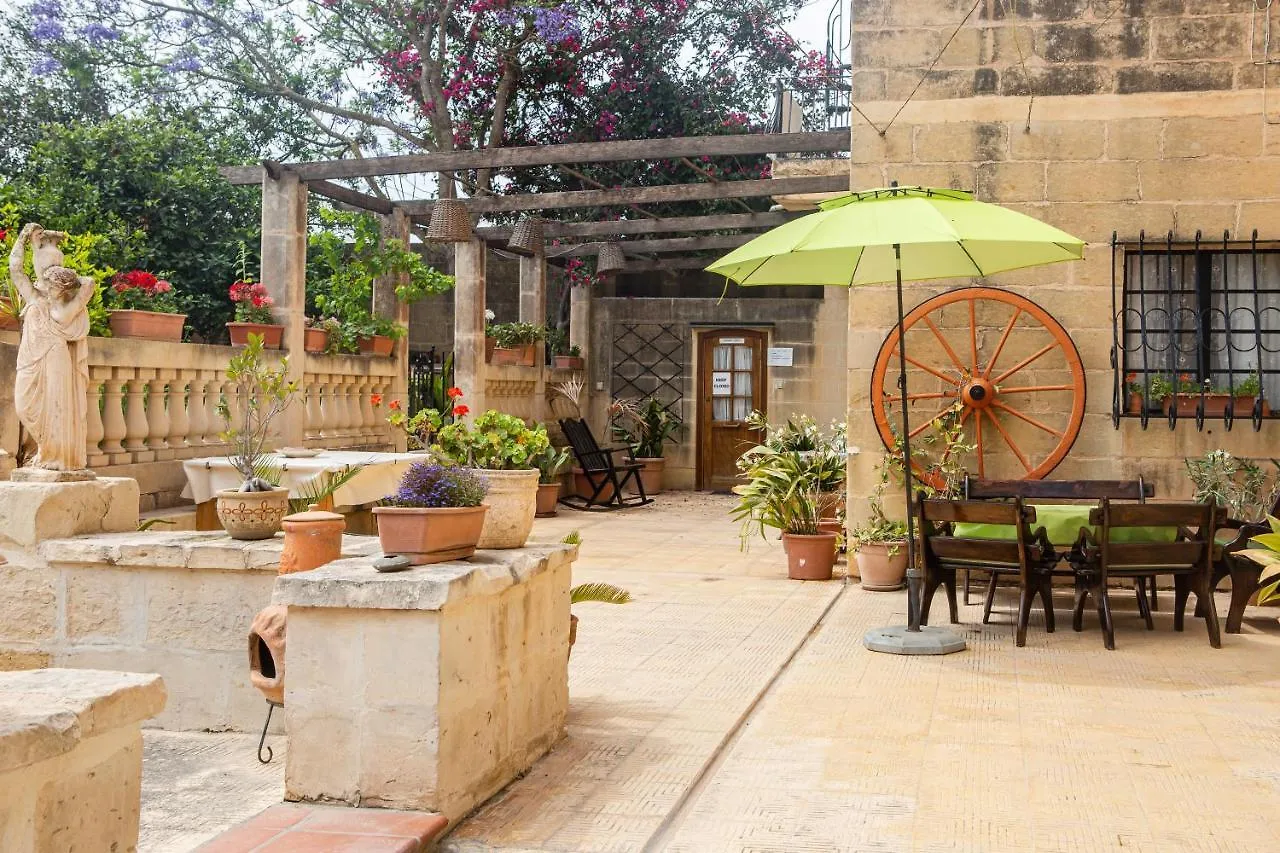 Bed and Breakfast Ta' Bertu Host Family Bed & Breakfast Ħal Far