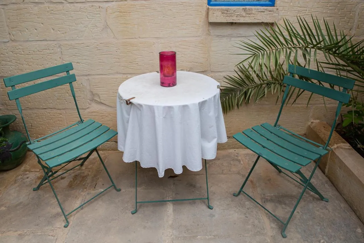 Bed and Breakfast Ta' Bertu Host Family Bed & Breakfast Ħal Far