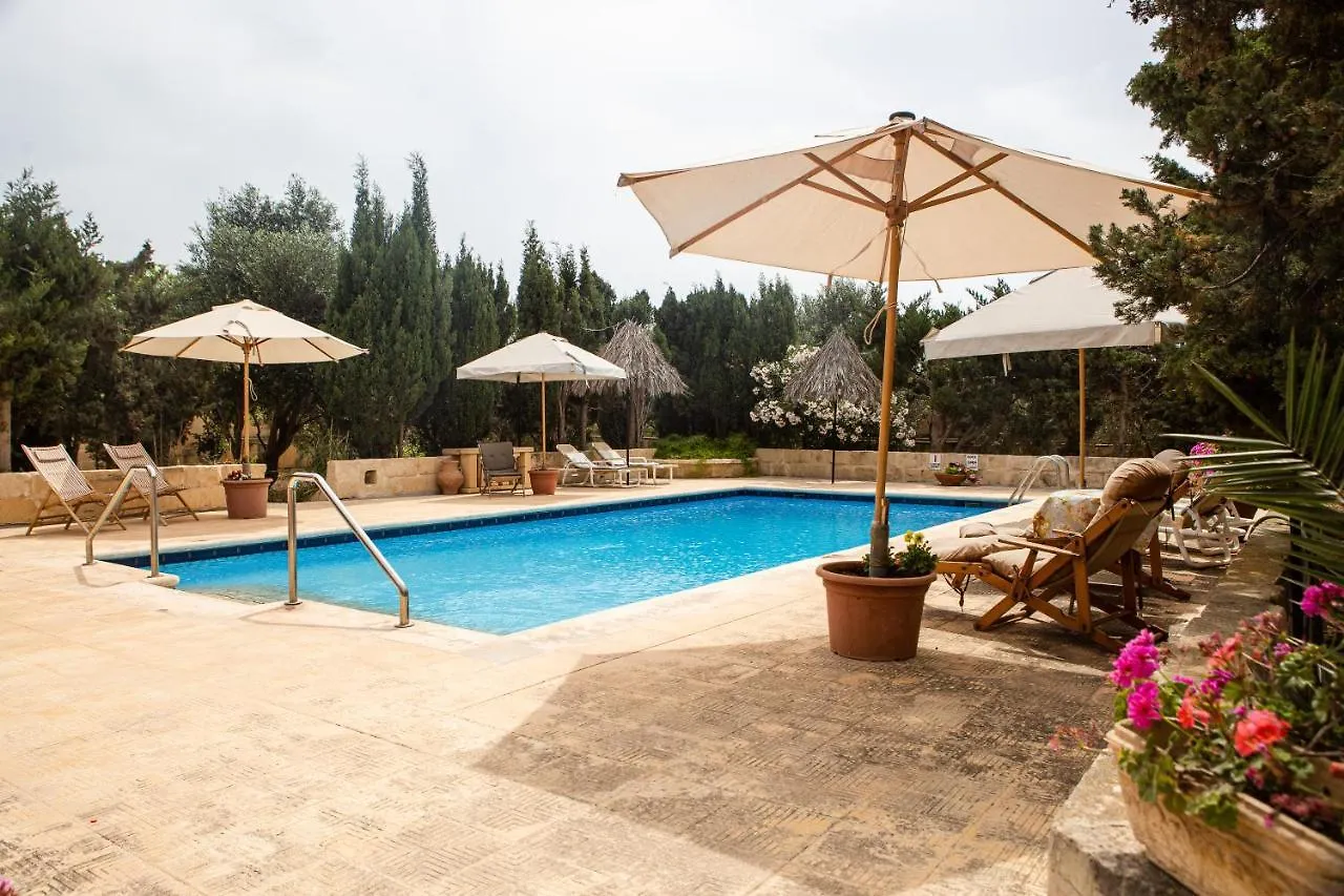 Ta' Bertu Host Family Bed & Breakfast Bed and Breakfast Ħal Far