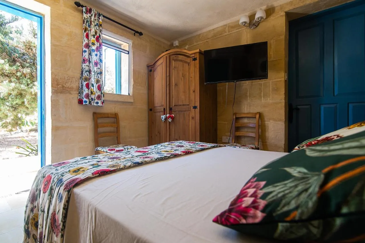 **  Ħal Far Ta' Bertu Host Family Bed & Breakfast Bed & Breakfast マルタ