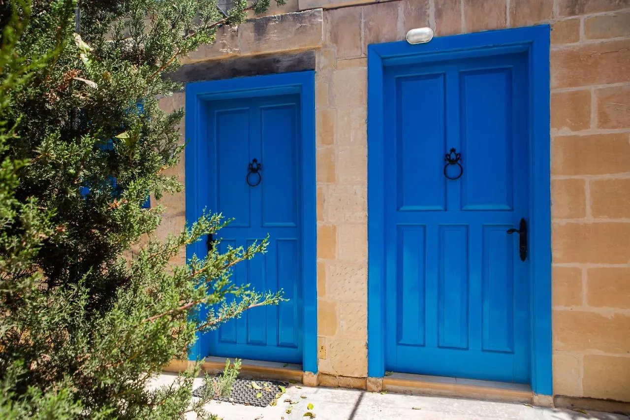**  Ta' Bertu Host Family Bed & Breakfast Ħal Far Malta