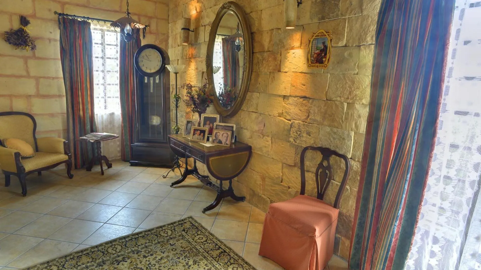 Ta' Bertu Host Family Bed & Breakfast Bed and Breakfast Ħal Far